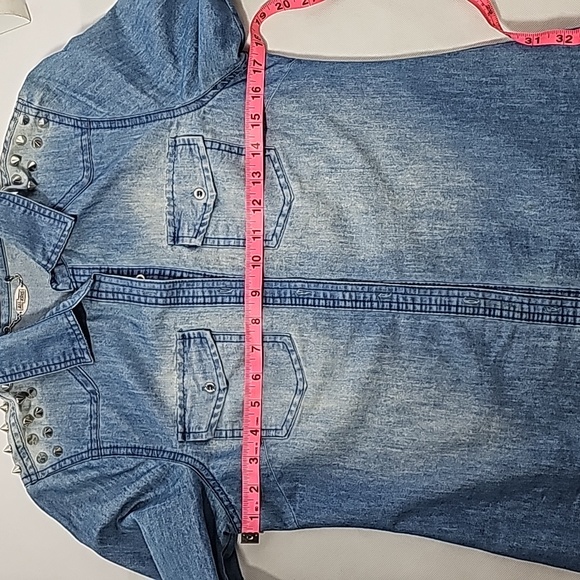 Bottom Down Jean Shirt Size Small - Picture 6 of 7